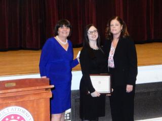 Middlesex District Attorney Marian Ryan Presents Achievement Award to Victim Witness